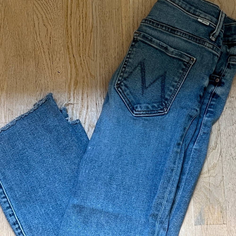 MOTHER Jeans Insider Crop Step Fray